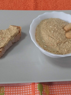 Una foto de Paté de atún y mejillones