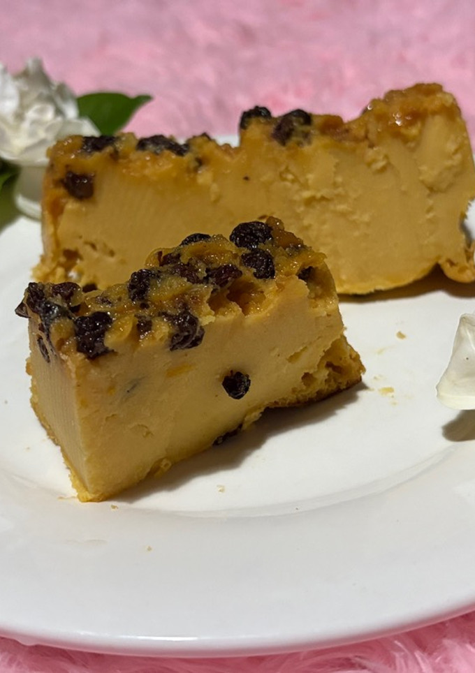 Una foto de 🍇Budín de pan 🥮 con pasas de uva 🍇