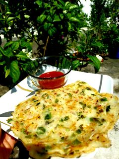 দই সুজির চিলা (Doi Sujir chilla recipe in bengali) রেসিপির প্রধান ছবি