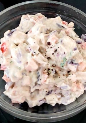 A picture of My Fridge Forager Crunchy Coleslaw 🤩.