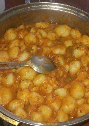 Una foto de Ñoquis y bombas con jamón y queso!