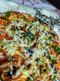 صورة لوصفة بيتزا المقلاه 🍕
