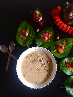 પિસ્તા ખીર (pista Kheer recipe in gujarati) રેસીપી મુખ્ય ફોટો