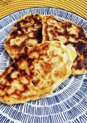 Incsi-fincsi kukoricás lepény 🌽 recept fotója