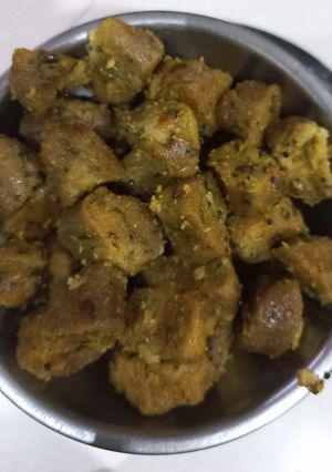 મૂળાના મુઠીયા (Mooli Muthia Recipe In Gujarati) રેસીપી મુખ્ય ફોટો