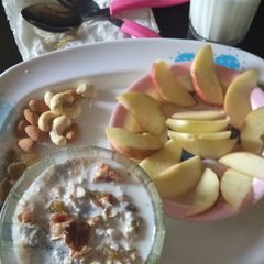 A picture of Overnight oats.