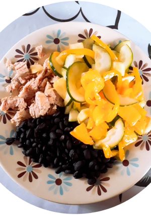 Una foto de Ensalada tropical