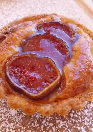 Una foto de Tartaletas de higos con frangipane (sin gluten)
