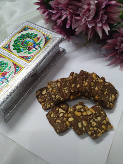 A picture of Chocolate cashew nut cookies.