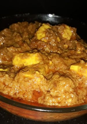 A picture of Shahi paneer.
