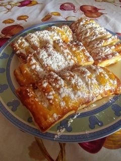Foto di Mini strudel di sfoglia con mele e marmellata