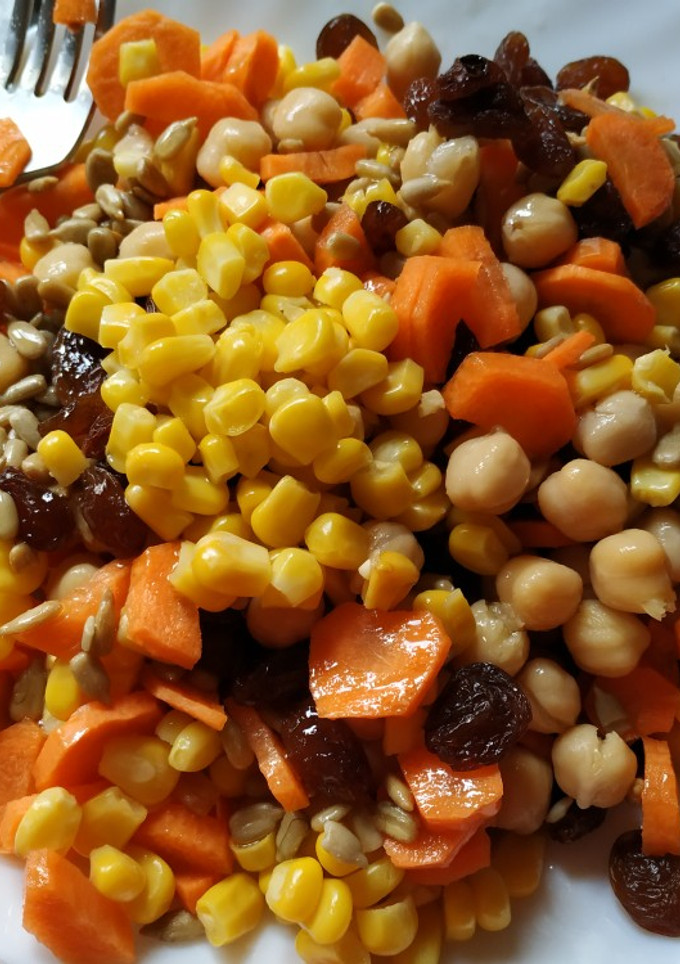 Una foto de Ensalada de garbanzos