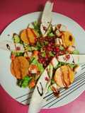 Ensalada invernal con endivias al queso y Kaki