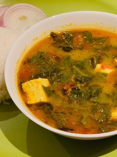 A picture of Palak Paneer.