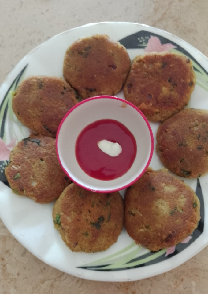 A picture of Shami kabab.
