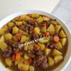 Potato and meatballs porridge A picture of Potato and meatballs porridge.