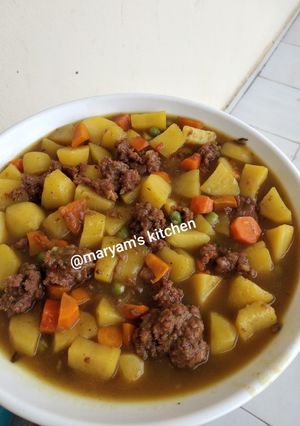 A picture of Potato and meatballs porridge.