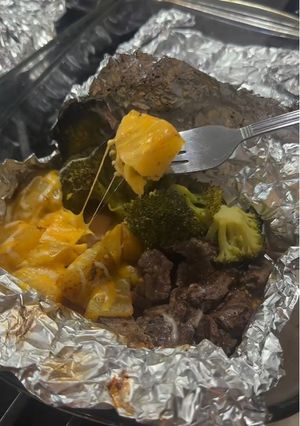 A picture of Steak foil packets.