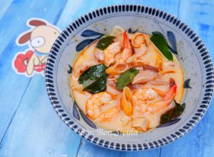 Hình của món Tom Yum Kung (Canh chua tôm Thái Lan).