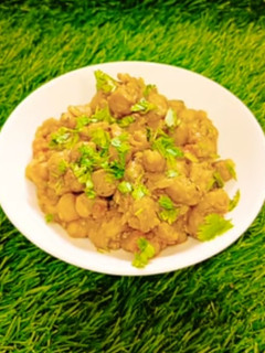 ஹாட் சன்னா சாட்(hot chana chaat recipe in tamil) செய்முறை முக்கிய புகைப்படம்