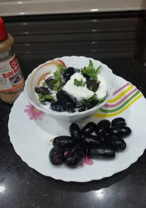 A picture of Grapes Raita.