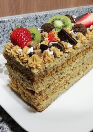 Foto principal de Tarta de Plátano con relleno de Mantequilla de Cacahuete🍌🥜