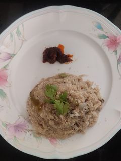 குக்கர் உப்புமா (Cooker wheat upma recipe in tamil) செய்முறை முக்கிய புகைப்படம்