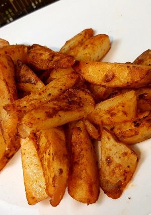 Fűszeres héjas sült burgonya recept fotója