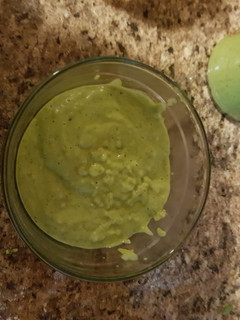 Una foto de Salsa verde con Aguacate