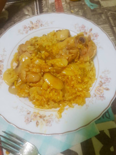 Una foto de Paella valenciana