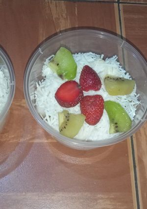 Foto resep Salad Buah Minimalis Premium Rasa Stroberi