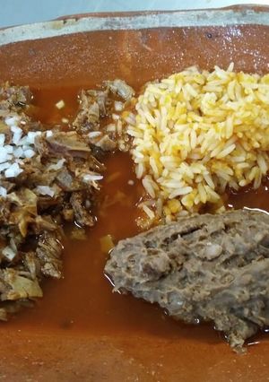 Una foto de Birria de chivo (Jalisco)