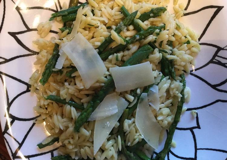 Recipe of Ultimate Garlic Asparagus and Orzo