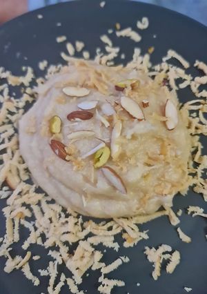 A picture of Bread halwa.