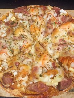 Hình của món Pizza hải sản.
