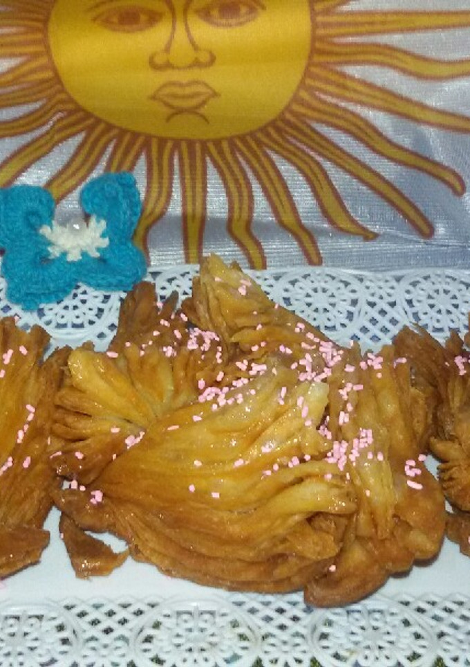 Una foto de Pastelitos Criollos hojaldrados