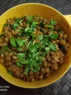 பிளாக் சானா சப்ஸி செய்முறை முக்கிய புகைப்படம்