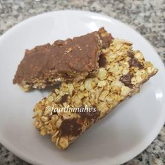 A picture of Granola Bars.