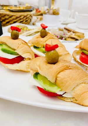 عکسی از دستور ساندویچ سرد با کروسان