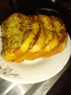 A picture of French toast bread.