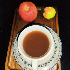A picture of Apple Cinnamon Tea.