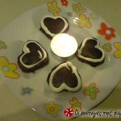 A picture of Biscuits from kourabiedes.