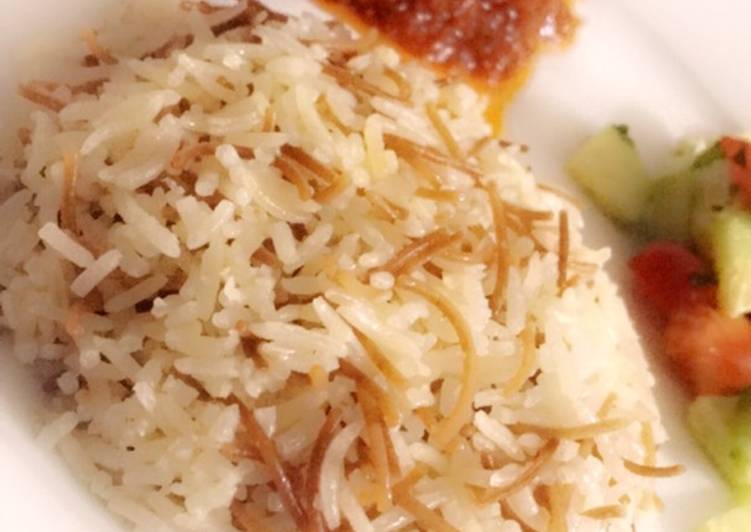 أرز بشعيريه