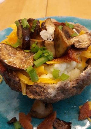 A picture of Loaded Burger Bowls.