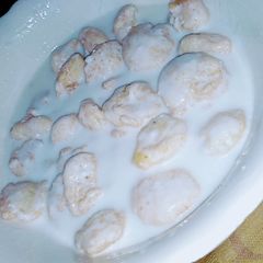 A picture of Moong daal dahi baray.