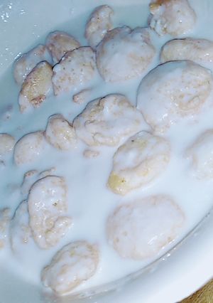 A picture of Moong daal dahi baray.