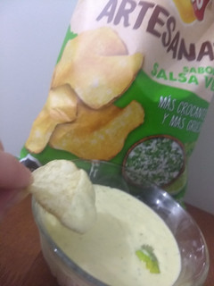 Una foto de Mayonesa con huevos cocidos y sin aceite!!!