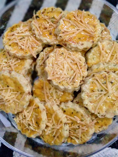 Foto resep # Cheese garlic butter cookies