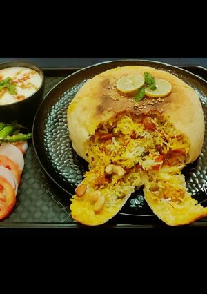 A picture of Veg parda biryani.