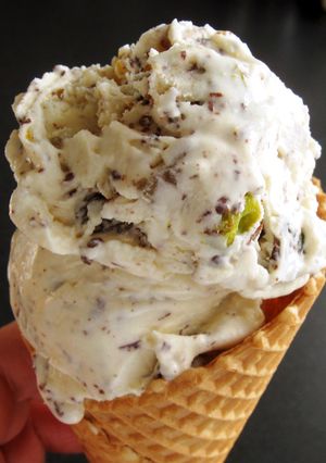 A picture of Rum & Raisin Cassata Ice Cream.